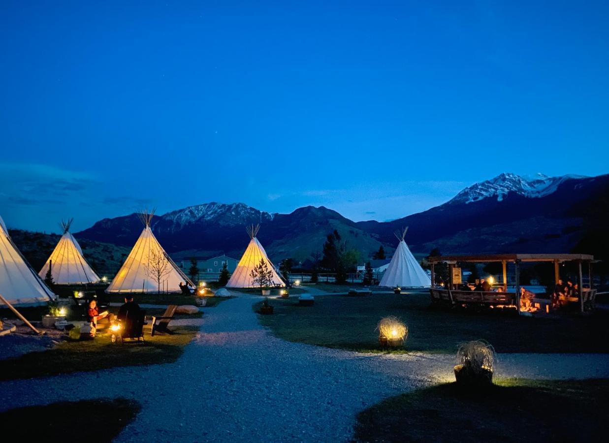 Dreamcatcher Tipi Hotel Gardiner Eksteriør bilde