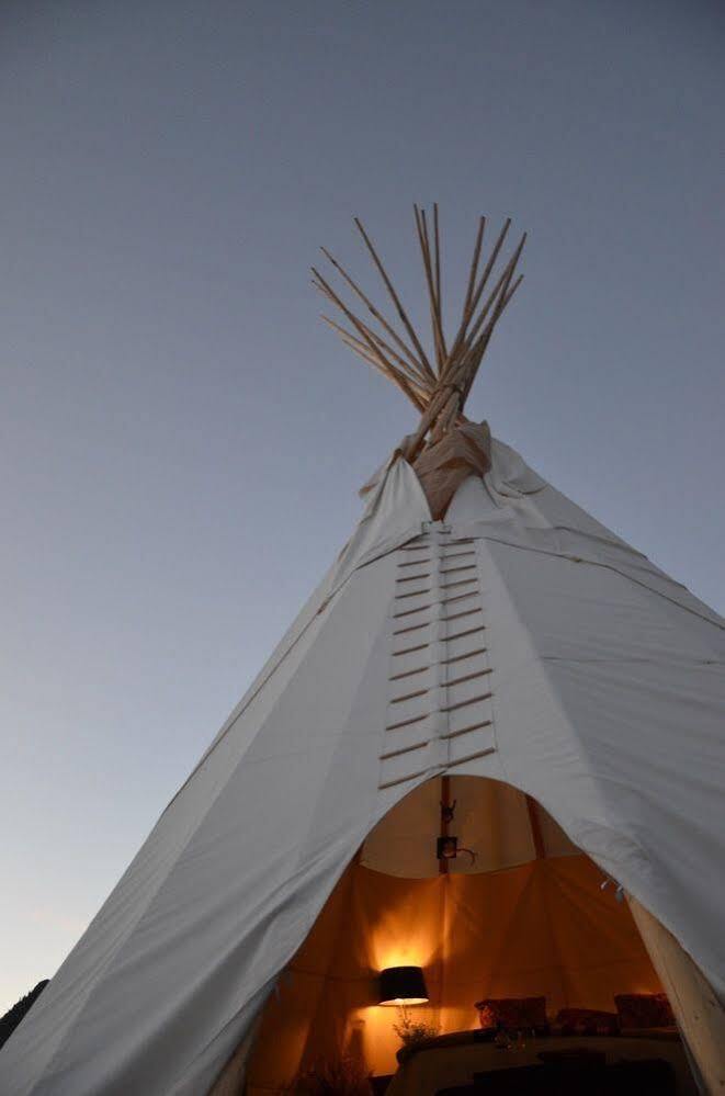 Dreamcatcher Tipi Hotel Gardiner Eksteriør bilde